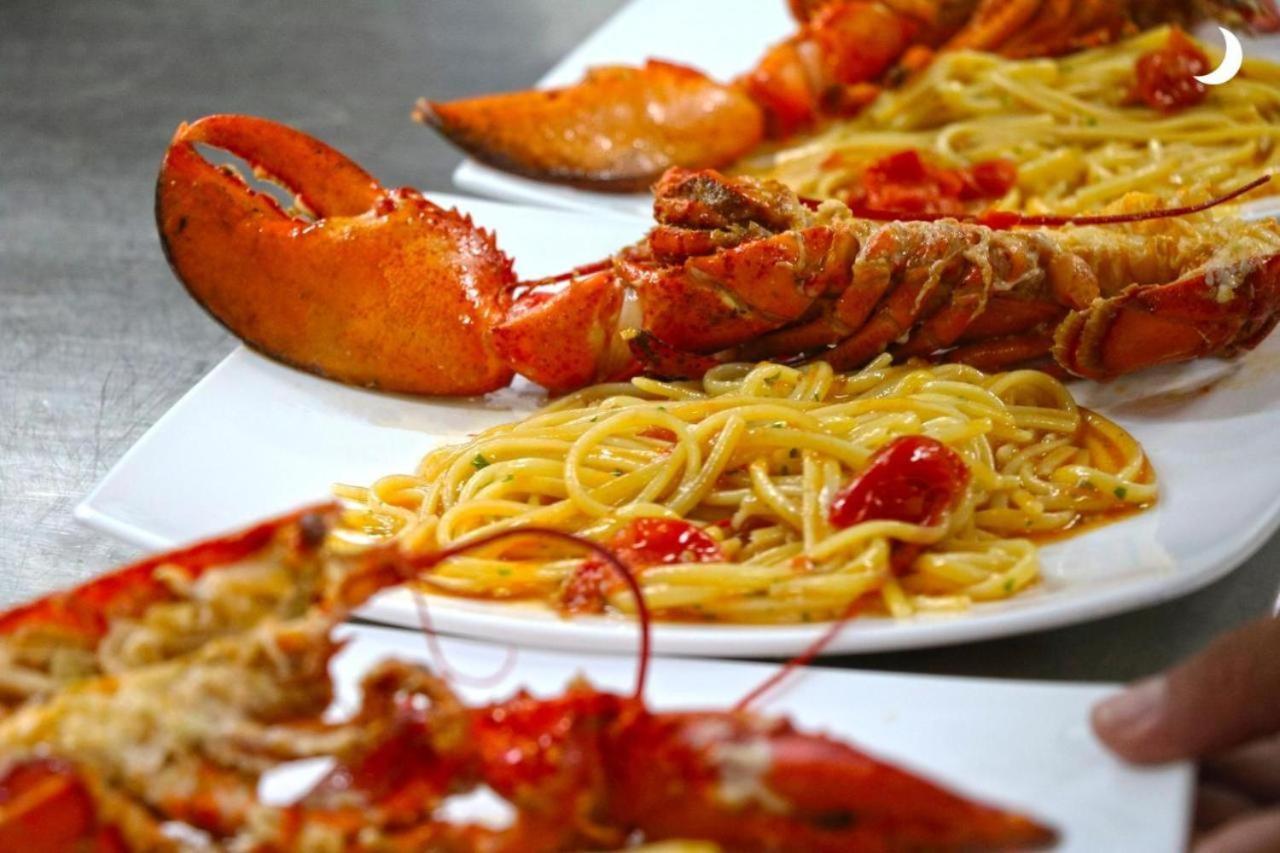 Hotel Half Moon Airport Restaurant Rimini Exterior photo